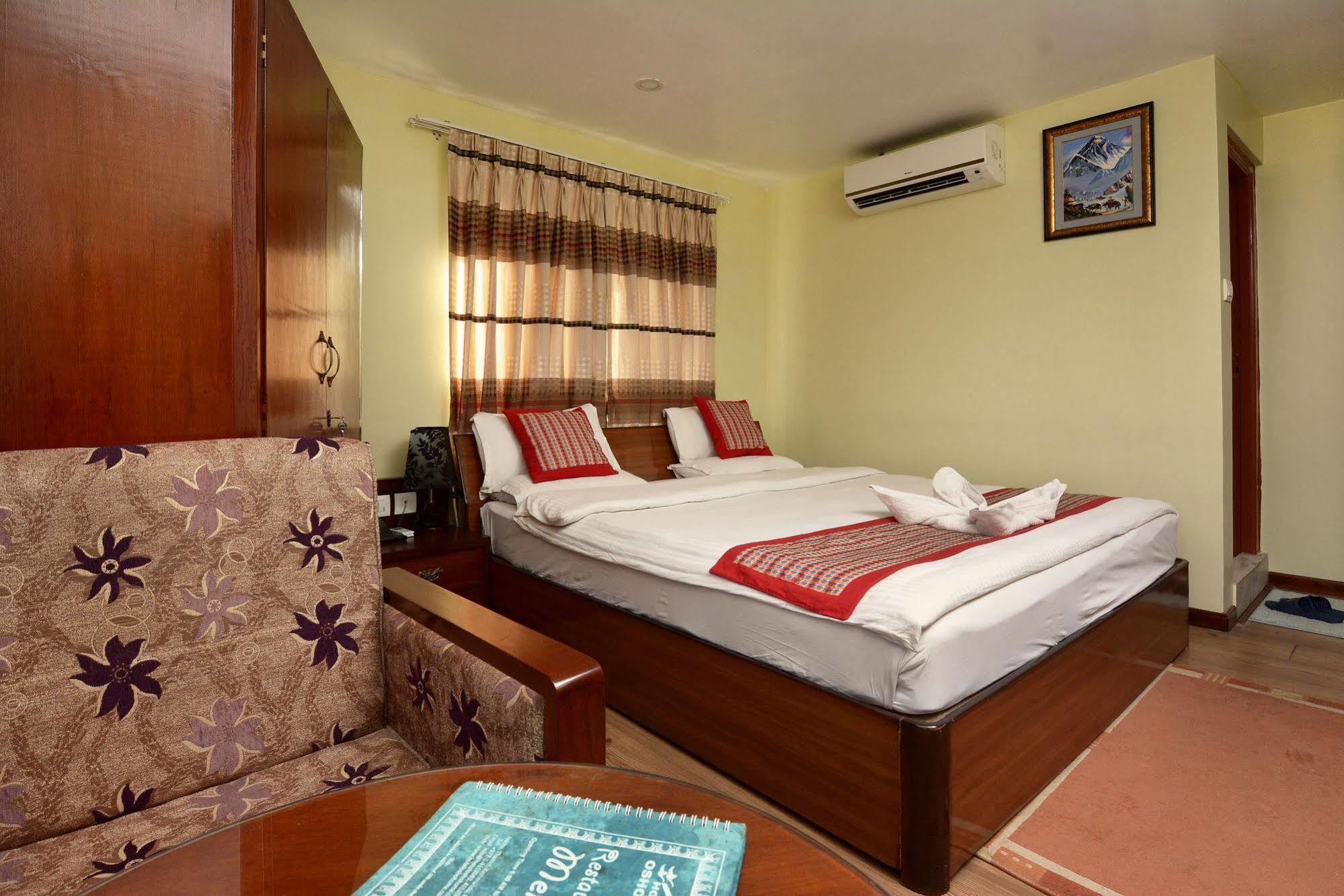 Hotel Osho Home Катманду Екстер'єр фото
